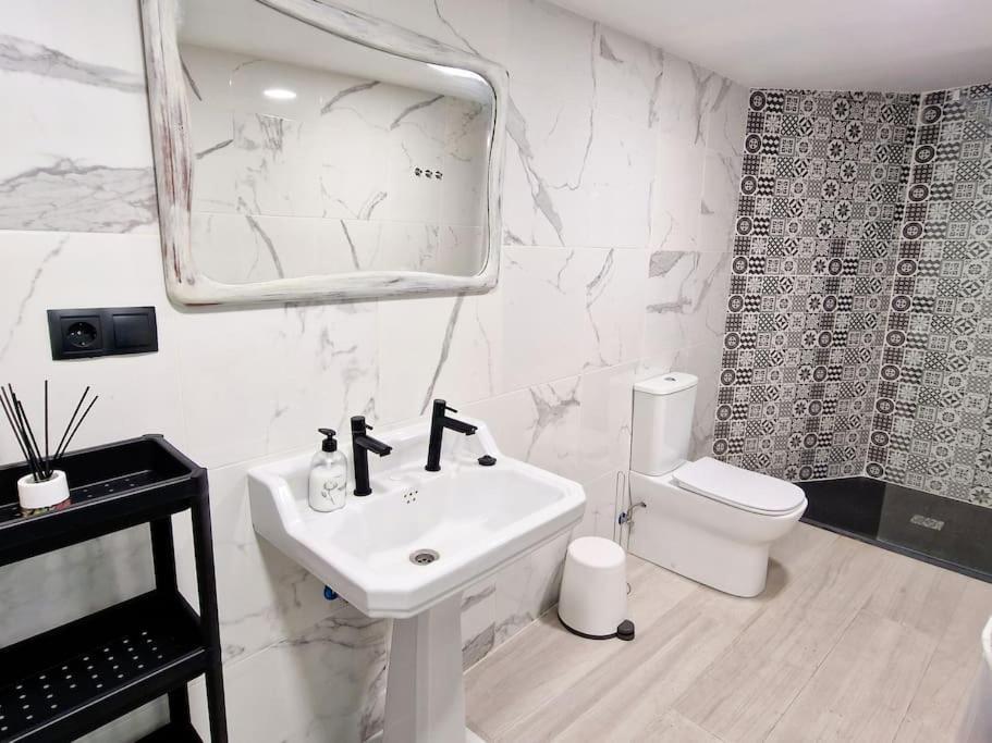 Apartamento Con Terraza Y Barbacoa Paterna Eksteriør billede